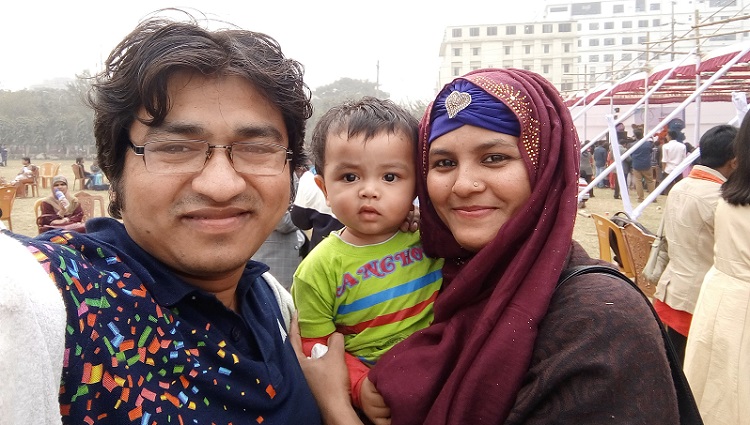 বৃদ্ধাশ্রমের বারান্দায় সন্তানের জন্য আর অপেক্ষা নয়